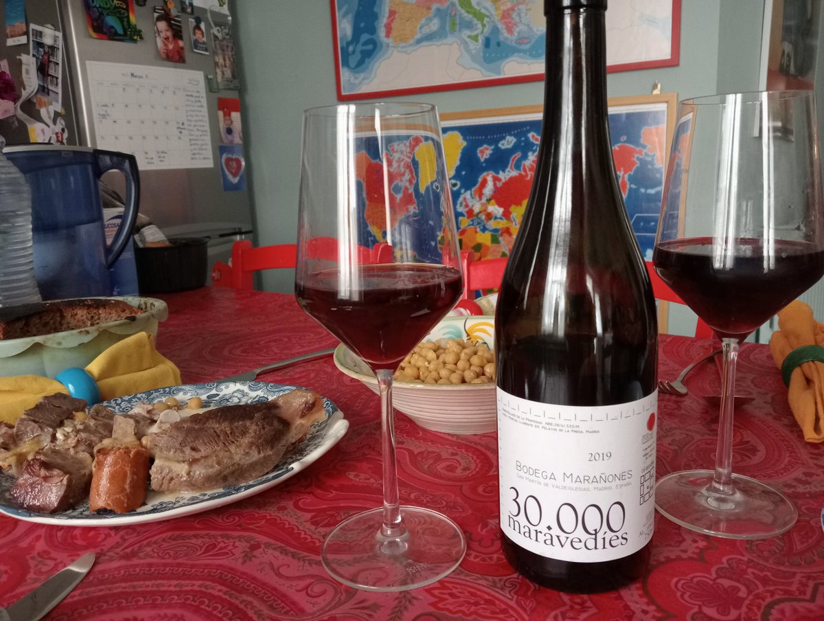 llume38's tweet photo. 🤫Mira, @jcentenofer, mañana haremos la @MediasMaratones de #Zamora y hoy me he preparado un cocido para coger energía.
Lo del vino #DOMadrid, lo dejo para @rafadavilo y @salvaoret
#claustrovirtual
#30000Maravedies #PagoDeCarraovejas
@Rutavinotoro
@AtletismoZ https://t.co/cVLseHg6Bc