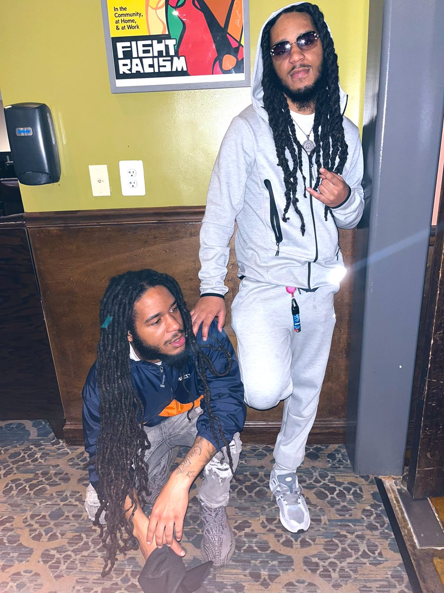 _1glockboy's tweet photo. You Every Been Away From Your Twin For Damn Near 10 years ? Well I Have And We Finally Reunited And Get To Have A Birthday Together 🥶 https://t.co/boL6DOvxke