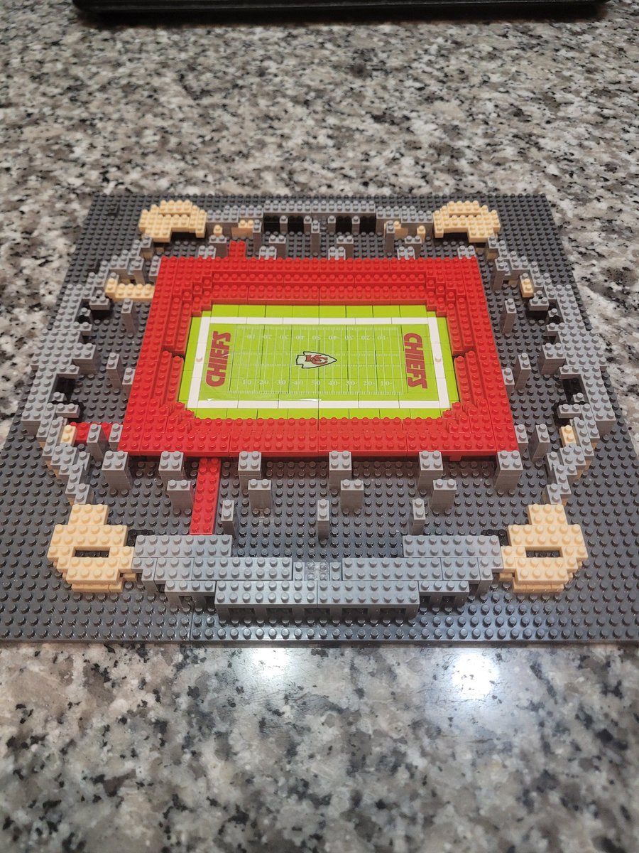 BrxlzC's tweet photo. Steps 7 to 11 of #brxlz #arrowheadstadium
@FOCOusa @Chiefs #kansascity #chiefs #teamfoco #superbowlchamps #brxlzstadiumseries #stadiumseries #gofoco #nfl #lego https://t.co/me1E56F7Tm