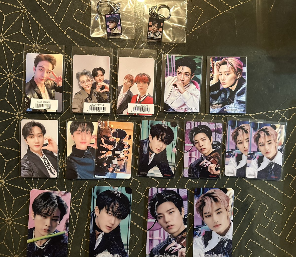 mimiteatea's tweet photo. 【交換】Stray Kids THE SOUND
購入特典トレカ等

【譲】画像のもの
【求】同種ハン(ユニットは画像💕のもの)

まとめて交換してくださる方を優先させて頂きます。
郵送希望です。
条件の合う方宜しくお願い致します。 https://t.co/7wty98Vut0
