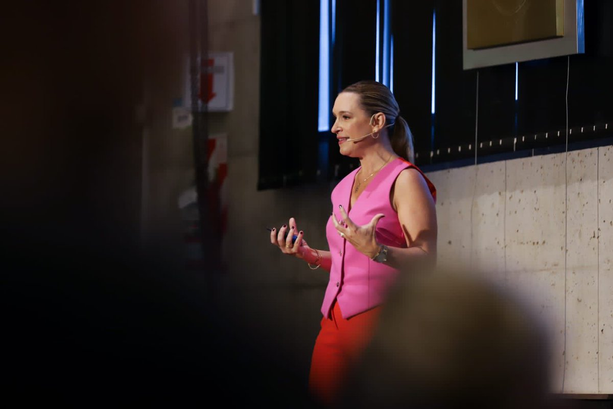 Desde <a href="/LaSiglo21/">Universidad Siglo 21</a> realizamos el #PlenarioDocente2023, un espacio para repensar juntos, docentes y autoridades, la experiencia del estudiante en el aula. Un punto de encuentro para reflexionar, identificar, desarrollar y promover una experiencia de aprendizaje personalizada.