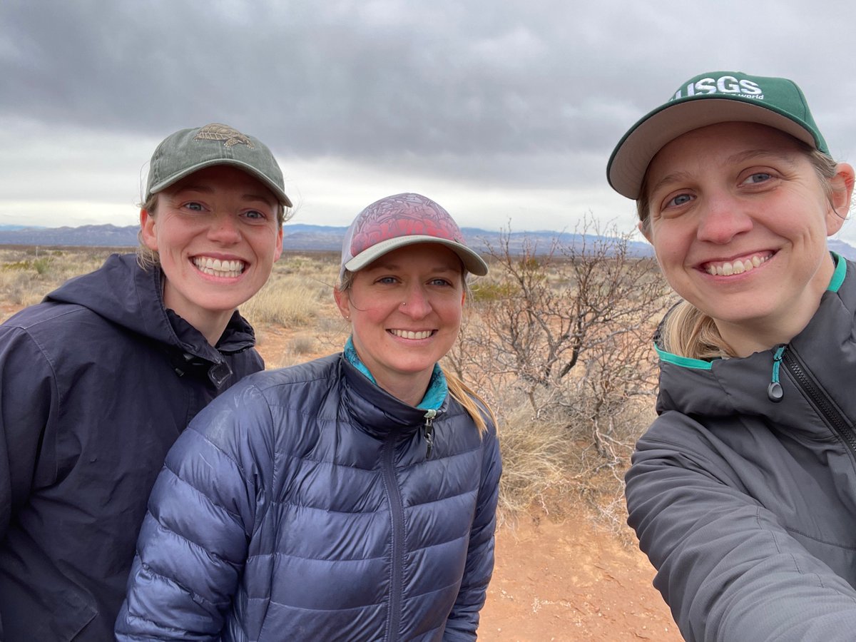 Field day for the Lawson Lab! Heather Zimba (MS student) and Erica Christensen (postdoc), and I checked out prospective release sites for Bolson tortoises on @USFWSRefuges! 🐢