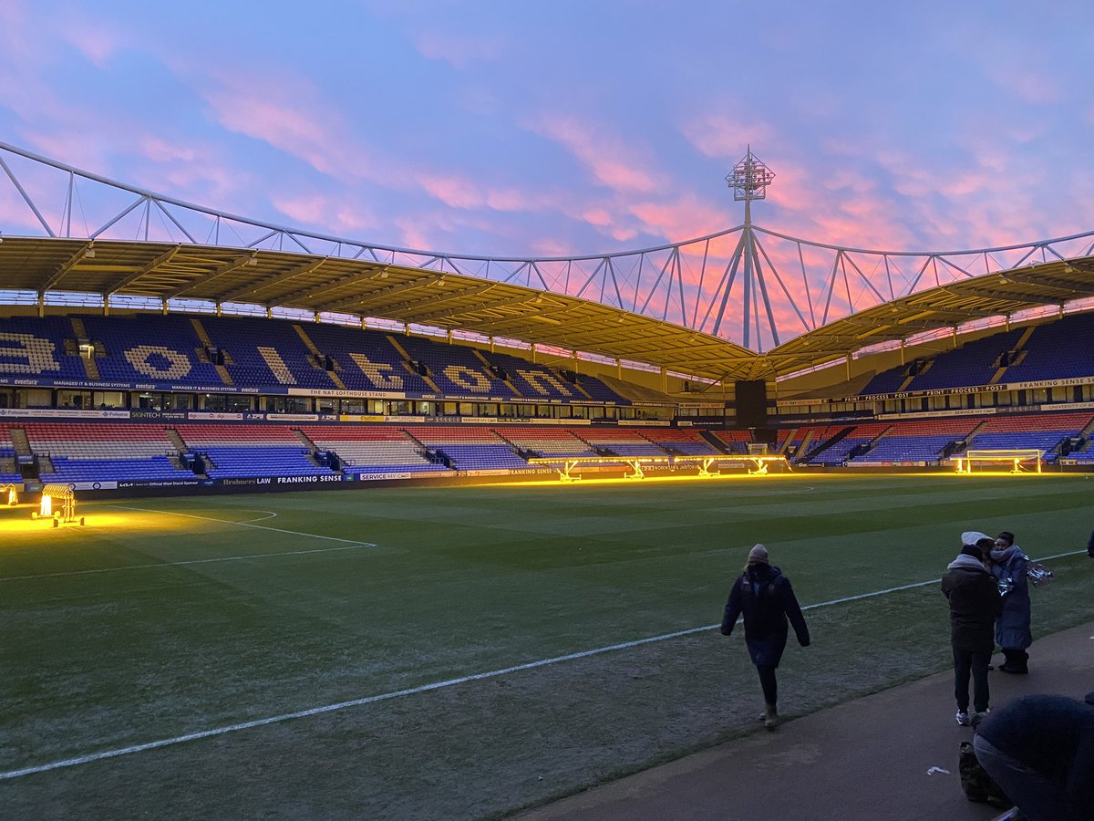 It was cold but it was fun. Met some great people and raised plenty money 🙌👏 well done to everyone who took part in the first #BWFCsleepout 

@UrbanOutreachUK 
@OfficialBWITC 
@OfficialBWFC