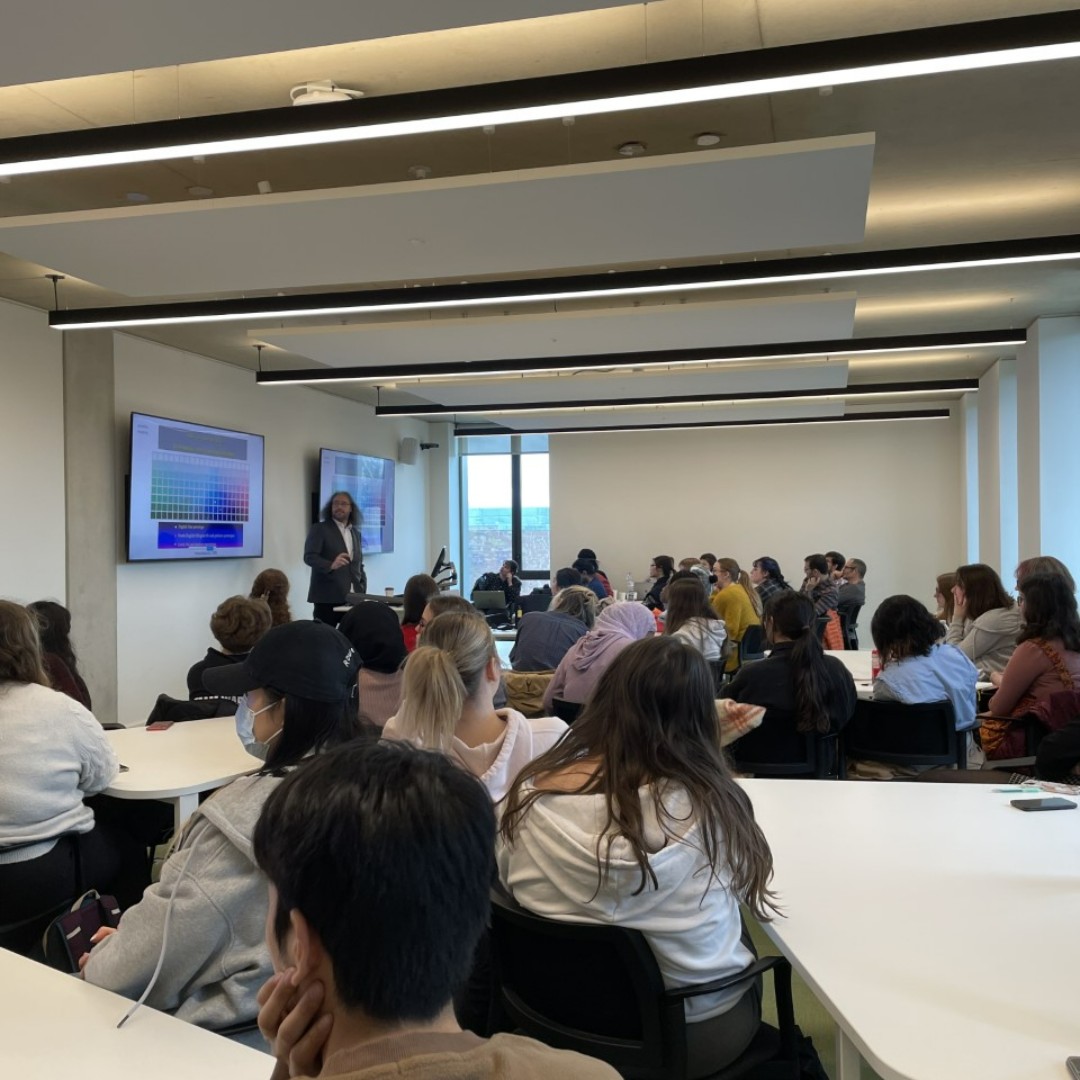 uniofwarwick's tweet photo. We've had an amazing time on campus celebrating #EUTOPIALanguagesWeek with @EutopiaUni!
From language taster sessions to intercultural awareness workshops, it's been great to explore the languages, cultures and diversity of our global community. https://t.co/4pbobt0urP