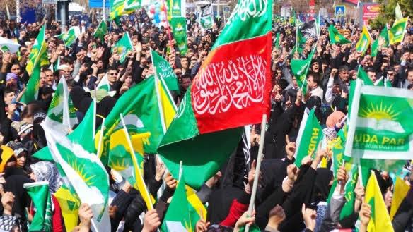 Cumhur İttifakı’na katılan HÜDA-Par’ın eğitim programı: 

🔺Kur’an-ı Kerim, Arapça, hadis, ilmihal ve siyer dersleri ilköğretim birinci sınıftan itibaren ders olarak okutulmalıdır.

🔺Zorunlu karma eğitimden vazgeçilmeli, isteyen aileler çocuklarını yüksek öğrenim dâhil eğitimin