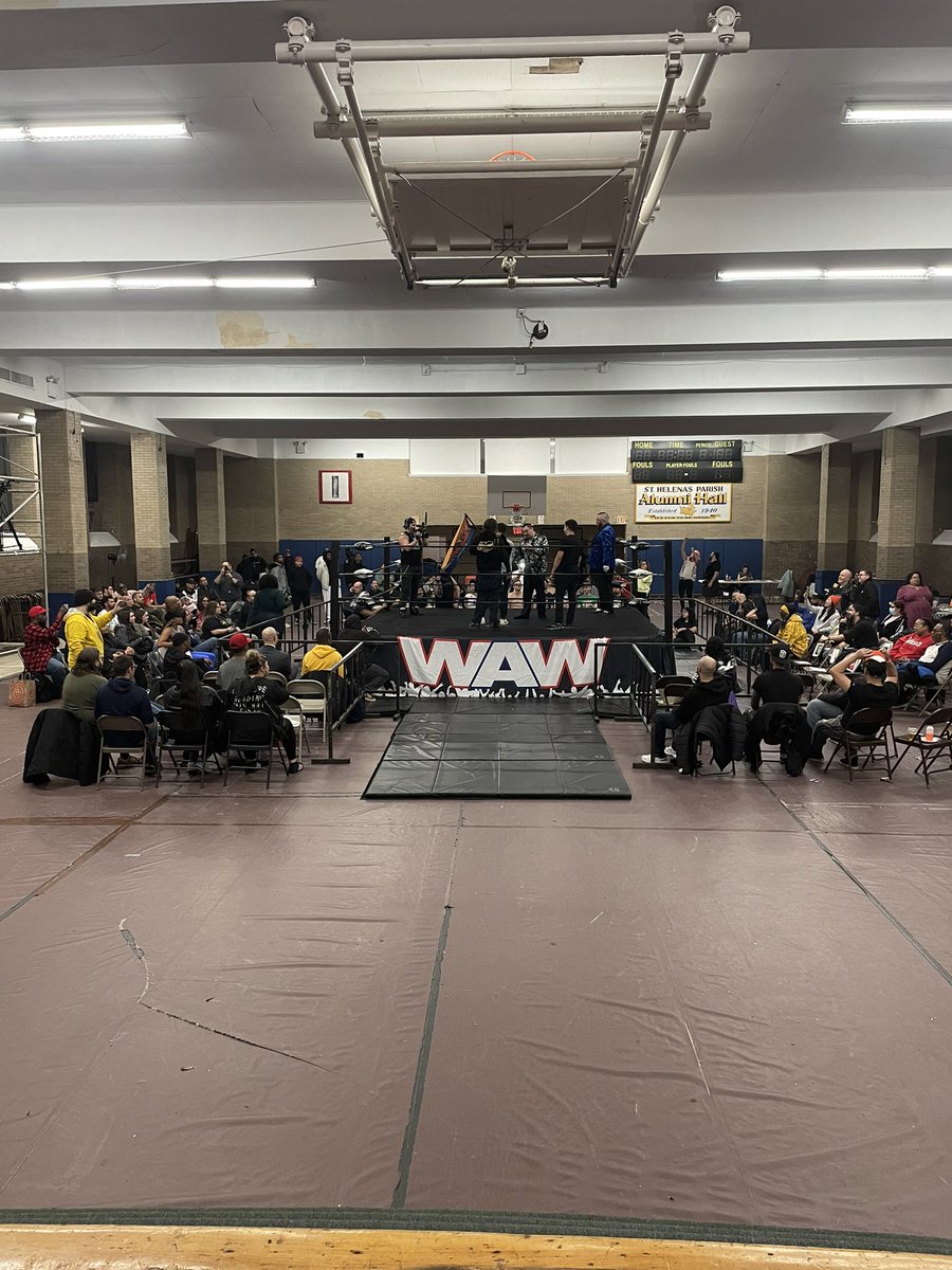 Great crowd last for @wrestling_we return to the Bronx for #ThereCanOnlyBeOne
