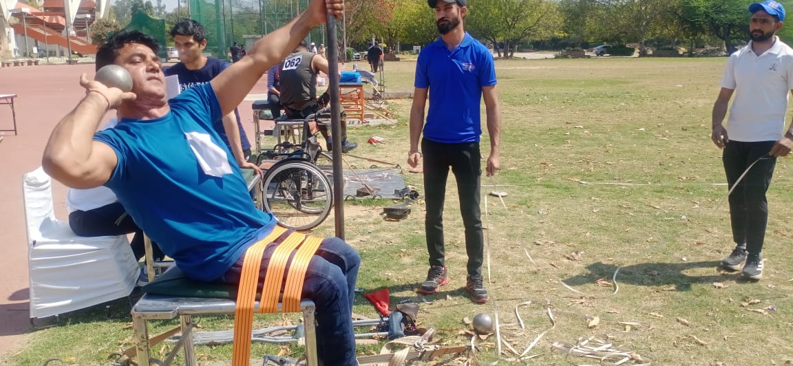 jnutf19's tweet photo. Congratulations, @gopaljnu, for winning 2 bronze medals in Delhi State Para-Athetics Championship 2023 in Shotput &amp; Javelin throw. Gopal ji is an assistant professor of linguistics in JNU. JNU community is proud of his achievements. https://t.co/qs4ohO1fV0