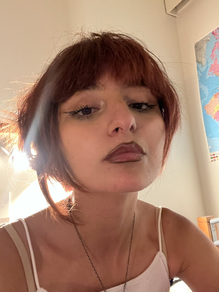 di 2 on Twitter: "should i dye my hair red agaib"