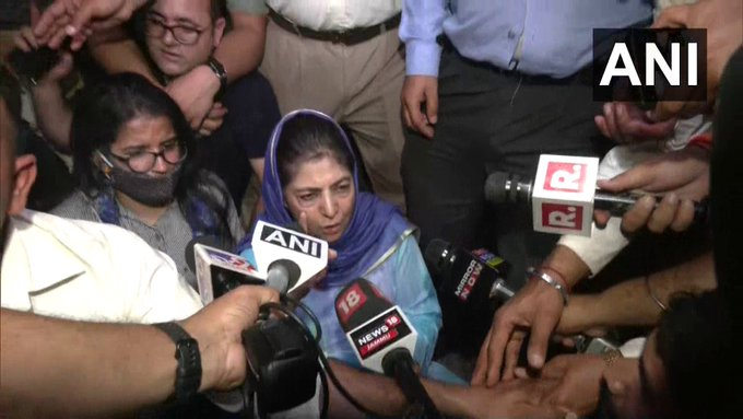 #JammuandKashmir | The exam must be cancelled, Aptech is a blacklisted company. There must be a probe by IT &amp; those who’re involved in this must be punished. Senior officers are involved in this &amp; they’re in Delhi right now. Govt must take action: #MehboobaMufti, PDP chief