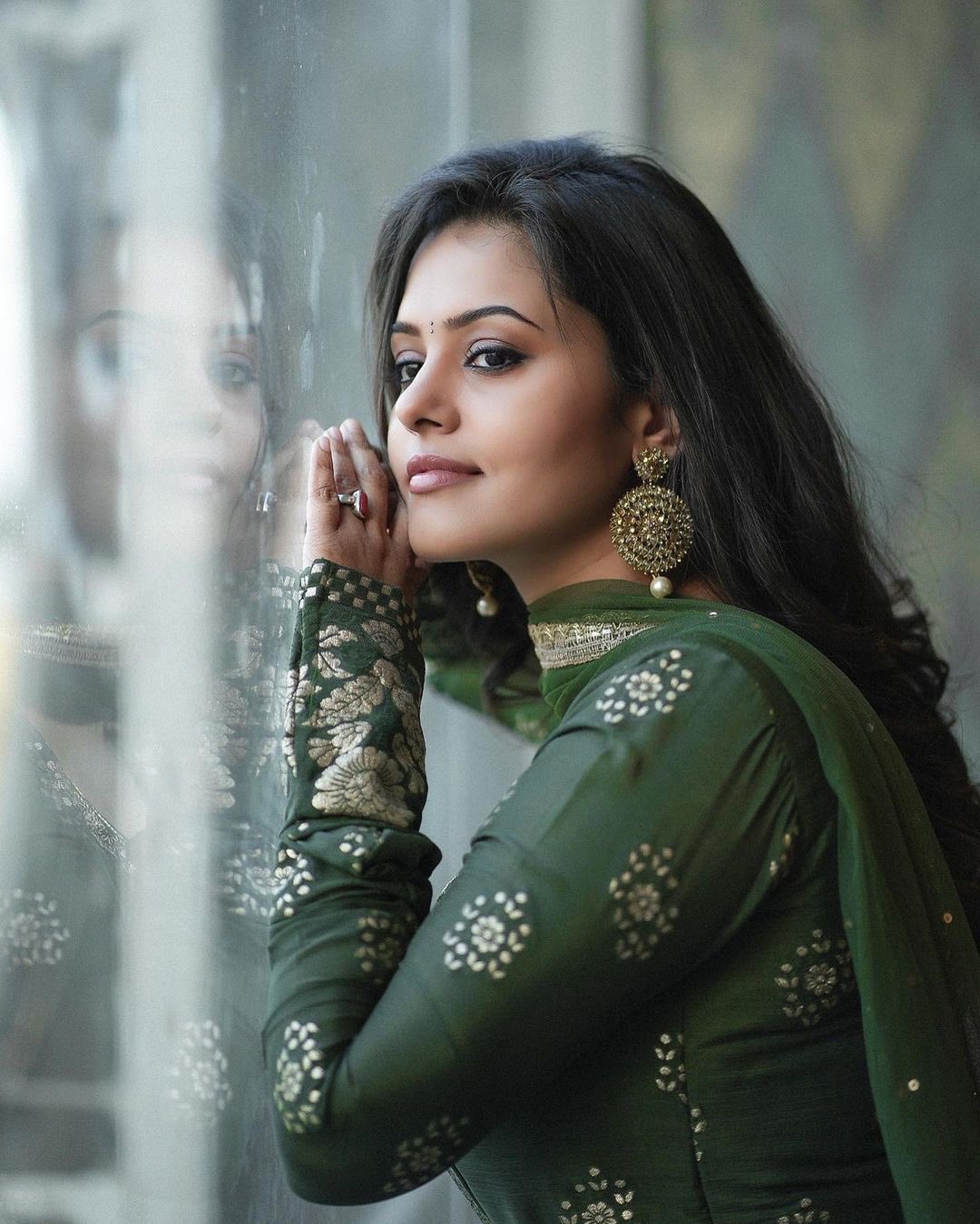 Fq8lr9OacAEYbO0?format=jpg&name=large