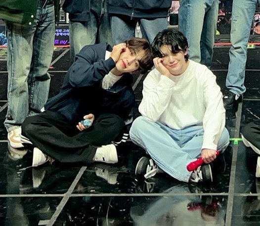 gleecheol's tweet image. day 1 and day 2 jicheol :”)