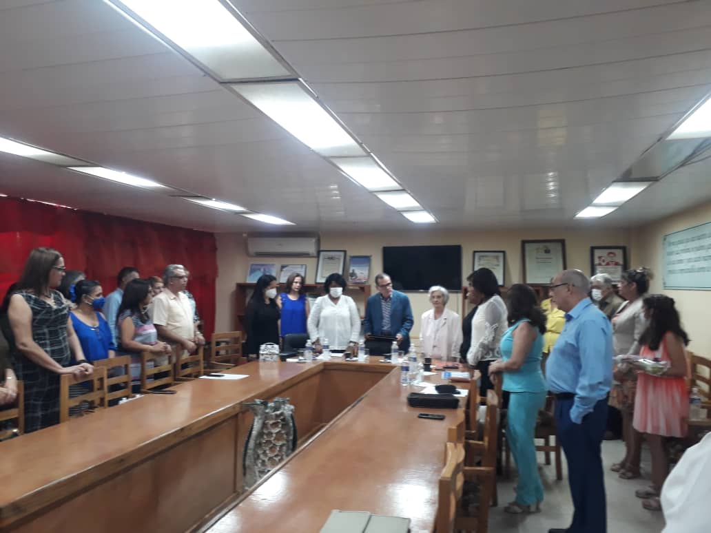 FlorElen2's tweet photo. Inicia el ejercicio de Defensa Doctoral de la Elianis Ocaña profesora de la #UCMHo  con su tema: Transferencia Tecnológica en la Ciencia de la Enfermeria.  #MejorEsPodible 
#YoVotoXTodos 
@DrRobertoMOjeda 
@ChaconGalina https://t.co/YLRgCNKytV