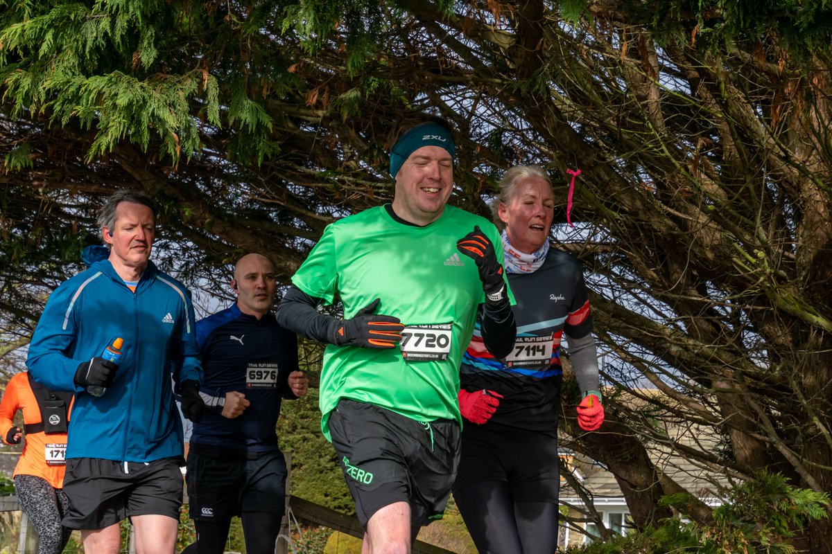 pastyman72's tweet photo. First time photographing a running event today and it was brilliant!
Great effort by all, both runners and organisers.
Next time I'm running it instead!🙂
#Chidham #Chidham15k #Chidham15km #ChidhamHalfMarathon https://t.co/8Ay68L4GXw