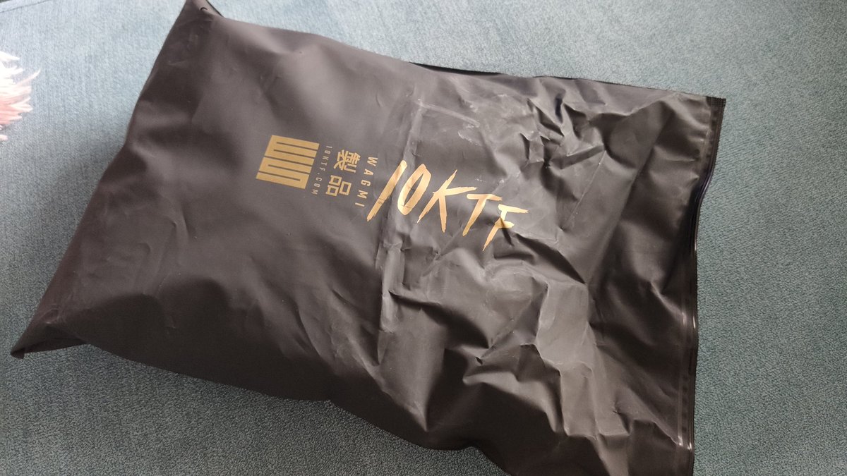 Oh that's a nice surprise. Finally getting my <a href="/10KTFshop/">Wagmi-san</a> Hoodie. #NFT  #wagmi