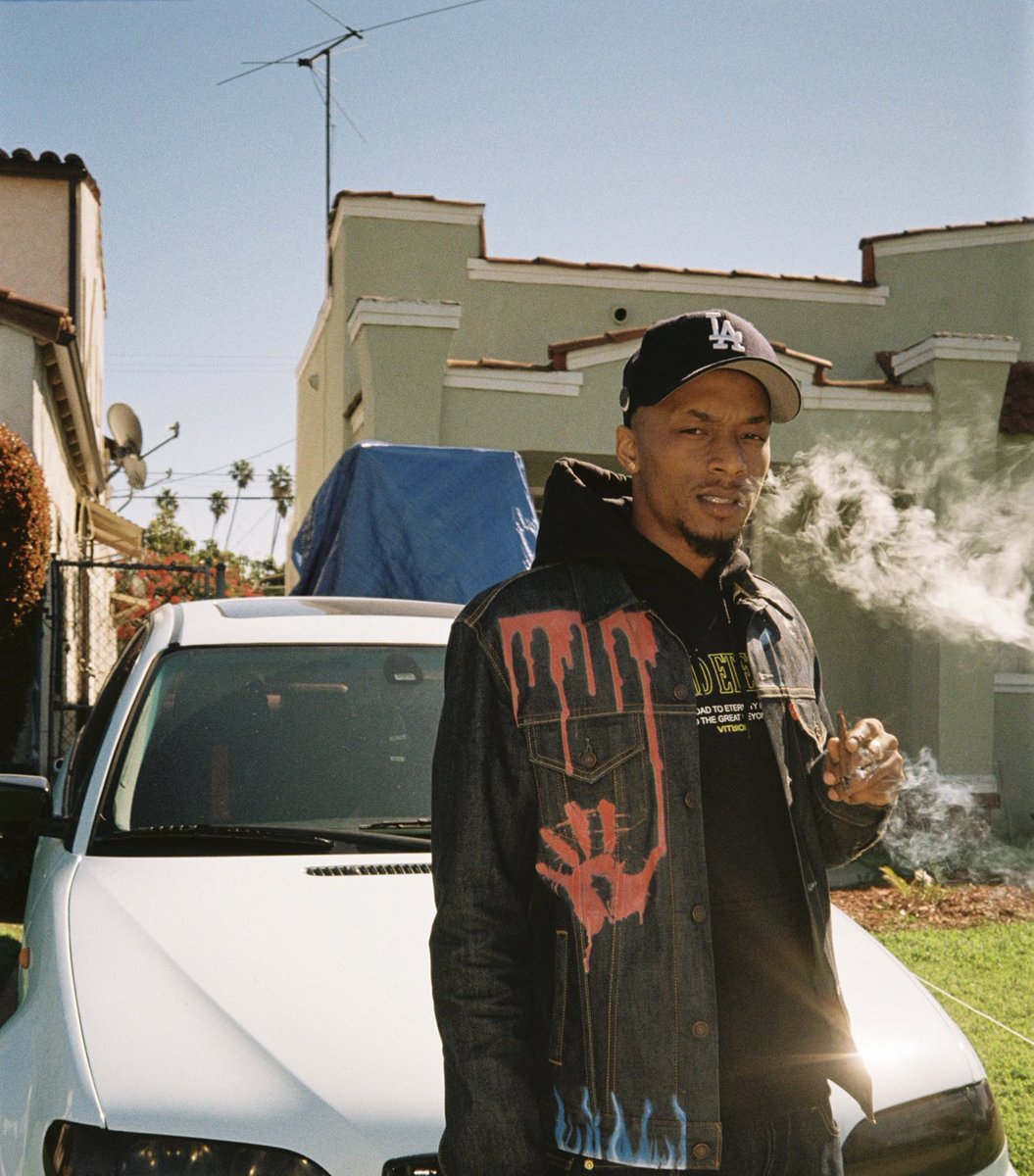 P🌴🦈 tweet media