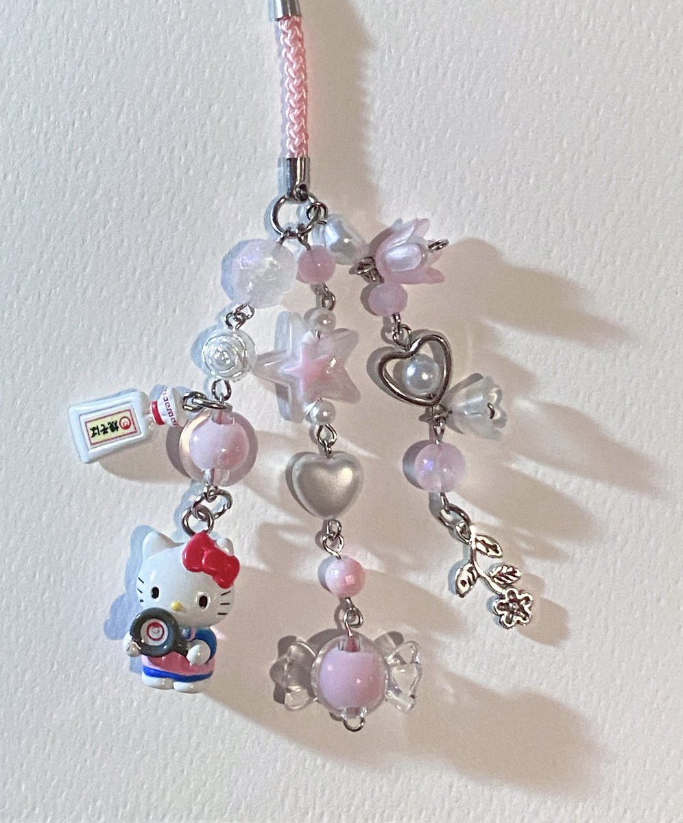 aretyaeut's tweet photo. Shy Kitty💿🎀 ⋆⁺₊⋆

•price : 135 ฿
•Shipping : 35 ฿

#cnfact #HelloKitty #พวงกุญแจ #พวงกุญแจคิตตี้ #พวงกุญแจลูกปัด #ลูกปัด #กำไลลูกปัด https://t.co/sVy9TOnqhB