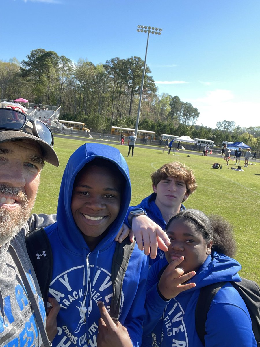 Just hanging with some track athletes. #gosharks.