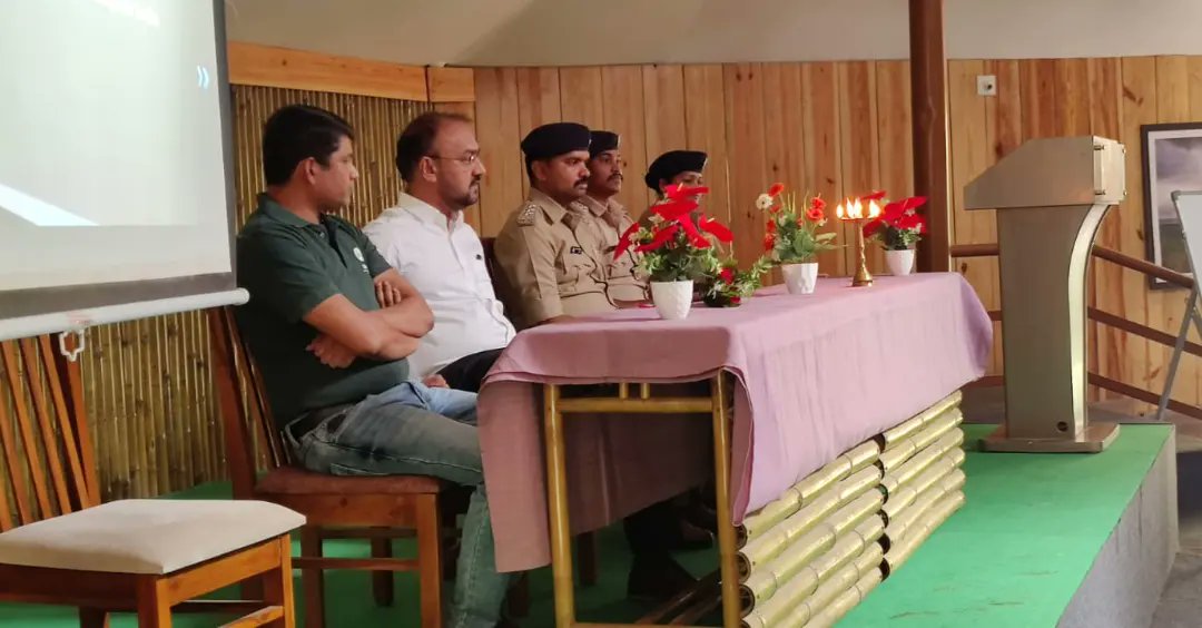 vncindia's tweet photo. #forestdepartment #gujaratforest #vnc #VNCINDIA #VNCUSA #dangproject #forestowlletconservation
#wildlifephotography #wildlifetrust #Gujarat
#gujaratforestdepartment
#wildlife #lifeforall #LetsMakeItHappen #shelterforall https://t.co/tE9bMhE0vM
