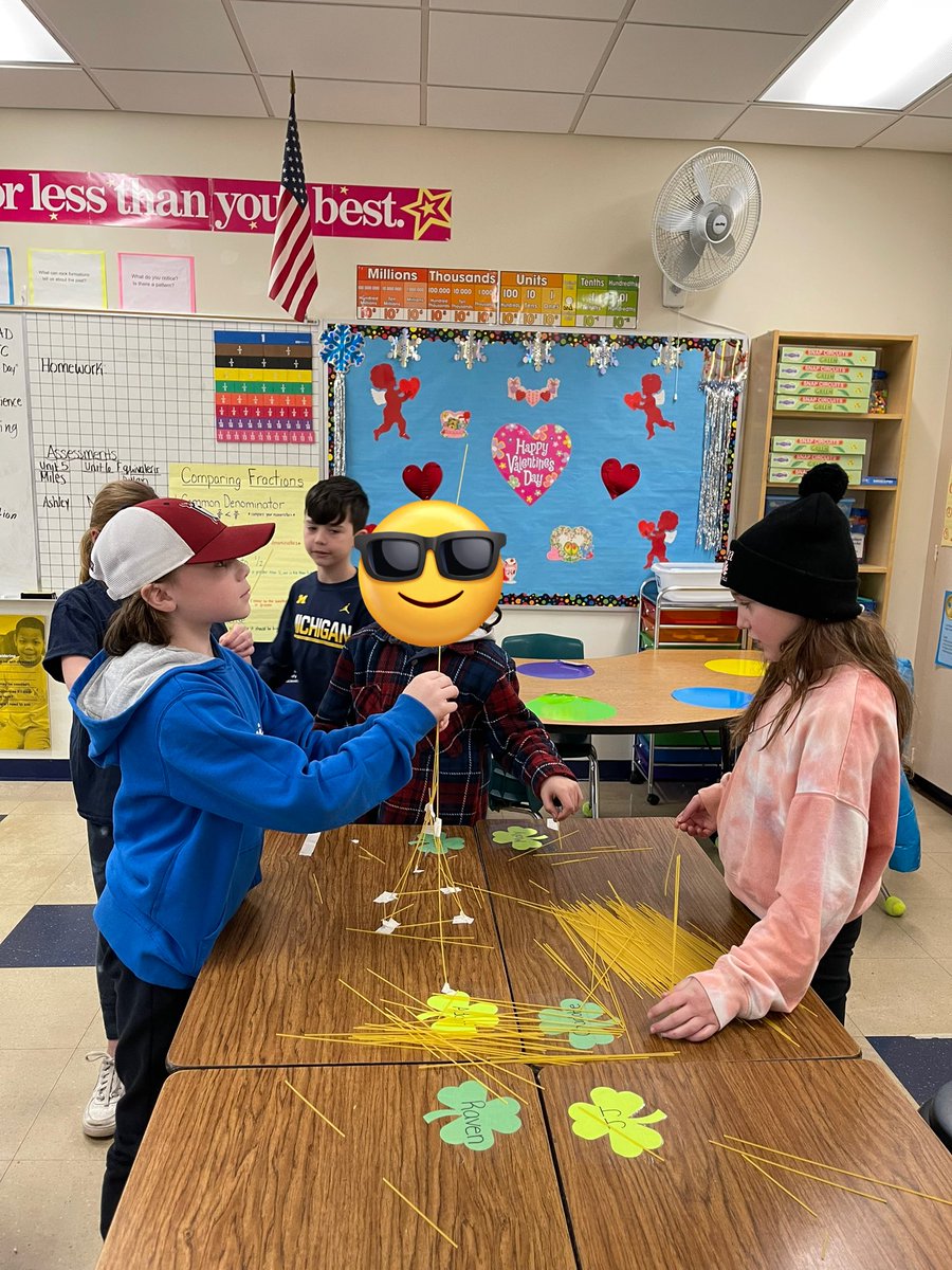 MsCalandrillo's tweet photo. Celebrating our March Spirit Day through Homeroom Team Building!💙💛#4DC @datersocial https://t.co/OPZrlC3XeG