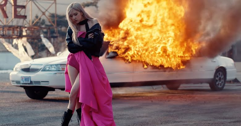 kchartsmaster's tweet photo. 2 years ago today, ROSÉ released her solo debut "On The Ground" and "Gone". https://t.co/v2a3AVqRvK