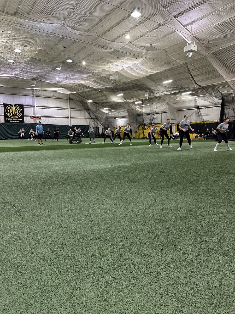 rsmidwest's tweet photo. Beginning our Wisconsin Preseason Preview Showcase!! Tune in for more updates! #ontherise #risesoftball #Wisconsin https://t.co/q3O8JTIuUB