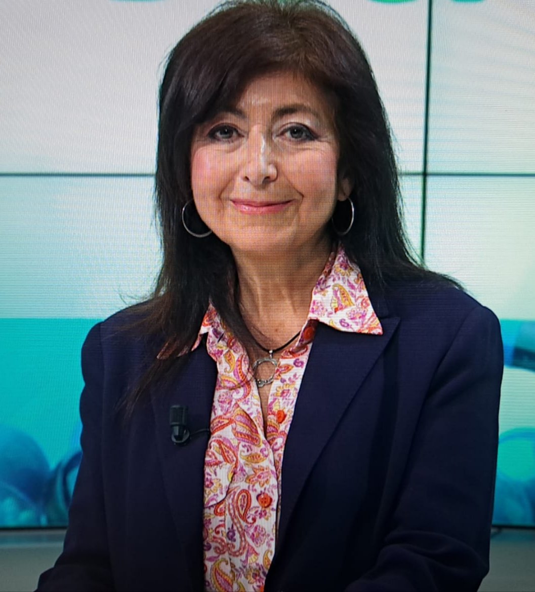 Helen Spanish (@monteperdido31) on Twitter photo La Dra. Rosa Giron neumóloga del #HospitaldeLaPrincesa y una de las mejores especialistas en Fibrosis Quística de España, estará mañana en #QuémepasaDoctor en <a href="/laSextaTV/">laSexta</a> hablando de esta enfermedad 
<a href="/GironmorenoRosa/">Rosa GironMoreno</a>
<a href="/gelenfpuyol/">Elena F. Puyol</a> 
<a href="/Asomega/">Asomega</a> La Dra. Rosa Giron neumóloga del #HospitaldeLaPrincesa y una de las mejores especialistas en Fibrosis Quística de España, estará mañana en #QuémepasaDoctor en <a href="/laSextaTV/">laSexta</a> hablando de esta enfermedad 
<a href="/GironmorenoRosa/">Rosa GironMoreno</a>
<a href="/gelenfpuyol/">Elena F. Puyol</a> 
<a href="/Asomega/">Asomega</a>