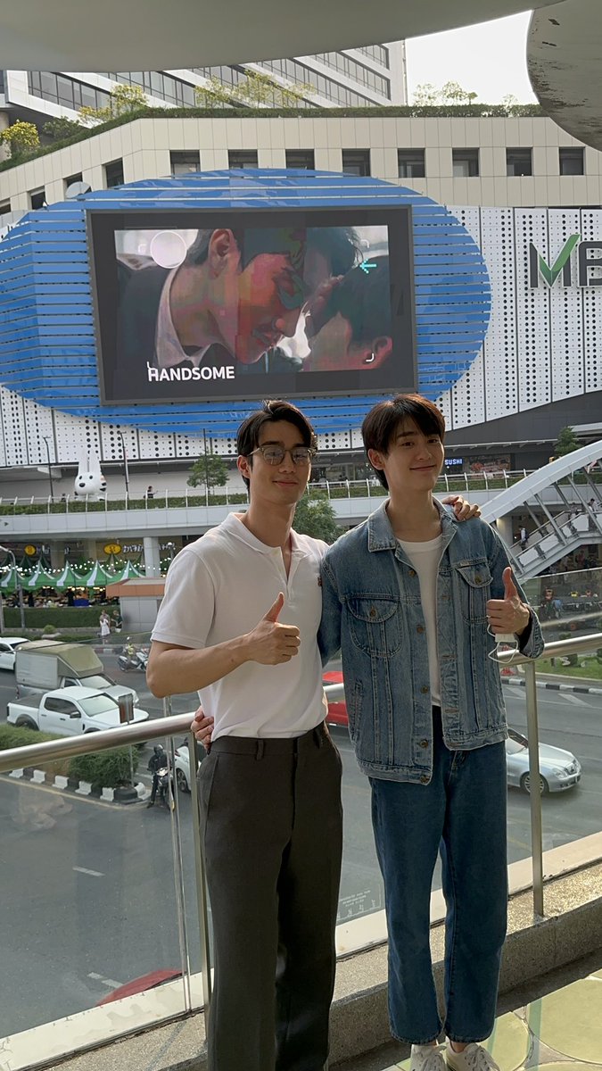 NuchjareeBoonp2's tweet photo. ใครบอกชอบหยุมหัวกันโหมดรักกันก็มีนะเนอะบอส บอสเขาคลั่งรักเชร์ออก
#fforce_
#Happy26thFORCEDay
#ForceBirthdayProject2023 https://t.co/Uf2c1374p6