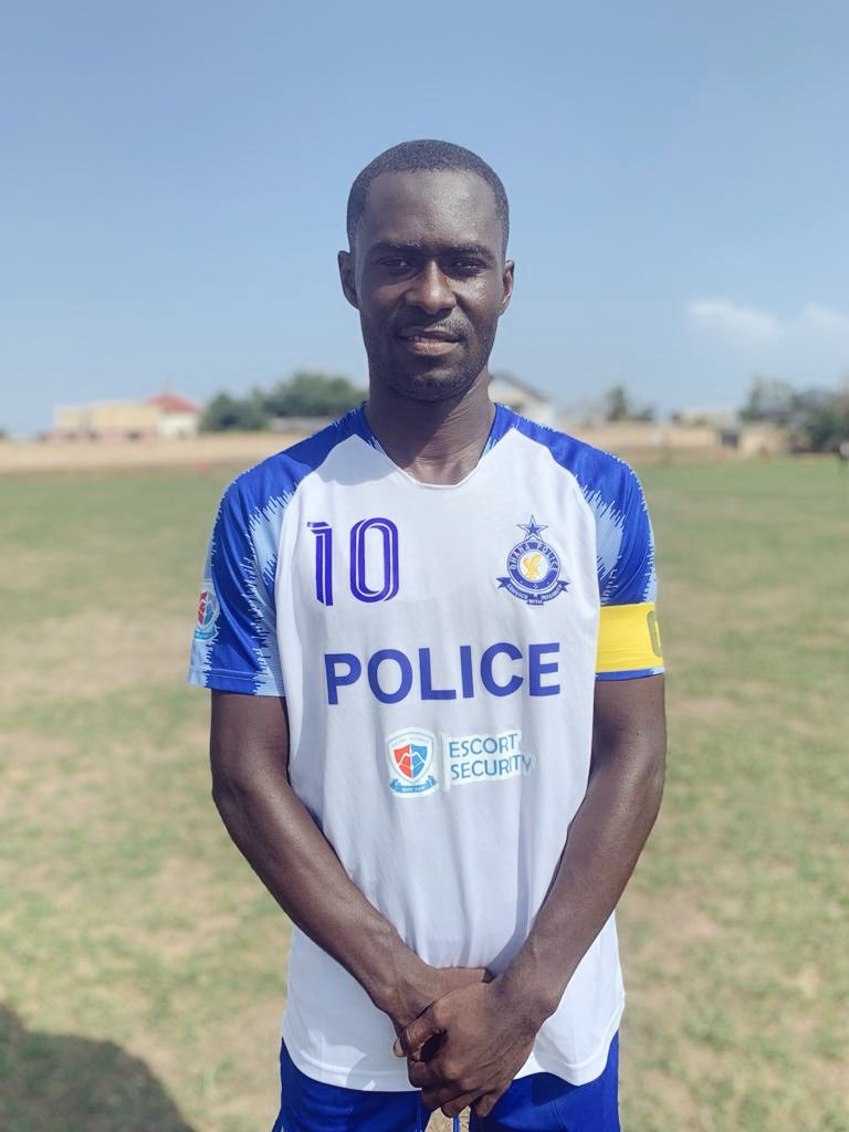 PNationals_fc's tweet photo. 📸
Skipper Obidi...

One for the album!

#PolicePSC ⚽️

#CRFADiv2wk7

#CRFADiv2 
#TeamPolice 💙
#WeArePolice👮🏾‍♂️
#PNFC
#BringBackTheLove https://t.co/h9JLV2lLcj