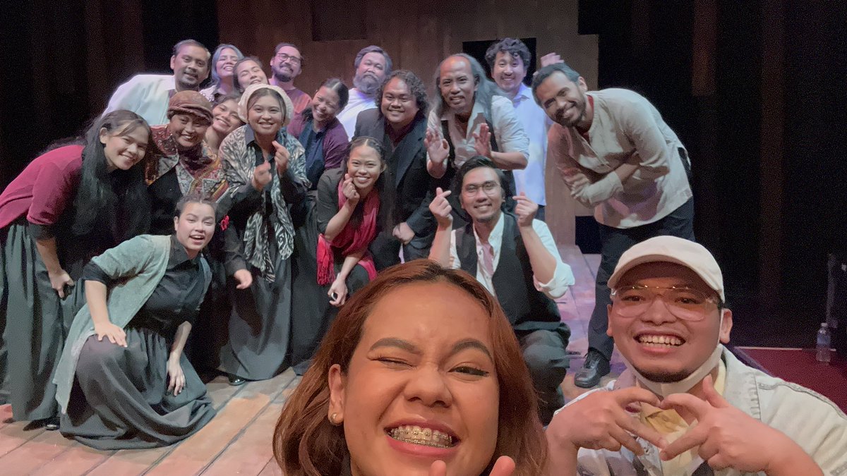 kkkapitana's tweet photo. medyo nabaliw ako, kalagitnaan e kinakausap ko na sarili ko sa mga happenings. napakahusay. #angpaguusig https://t.co/zqXzILMcAD