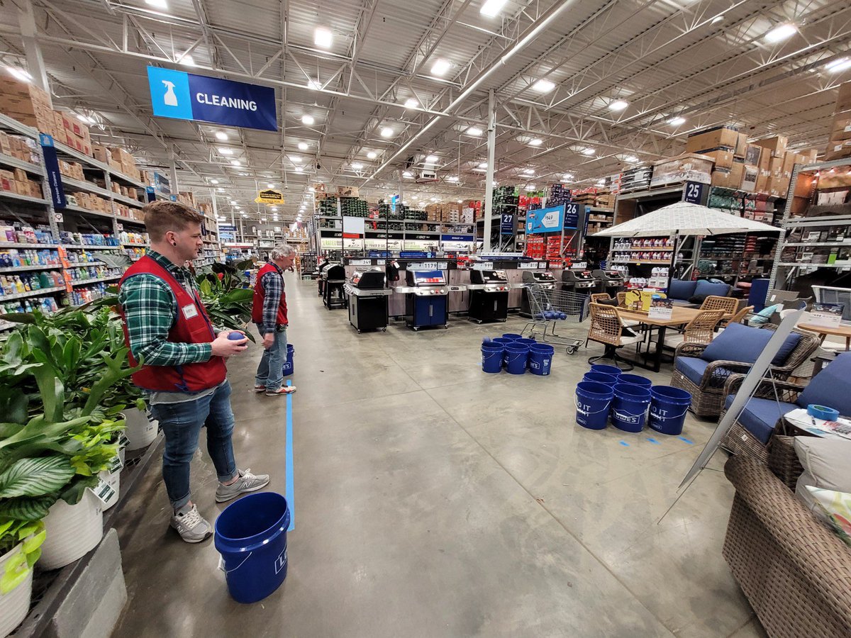 Ingram5Curtis's tweet photo. Ben and Albert putting together the #BucketBallChallenge for our #WeekendingatLowes event! Let’s go! @BlueBoxR1 @DCT0813MD @2589mayacarter @Amanda53250660 @steveboyce2589 @ArzuCristino @Justin__Venegas https://t.co/RnnLoeP2LK