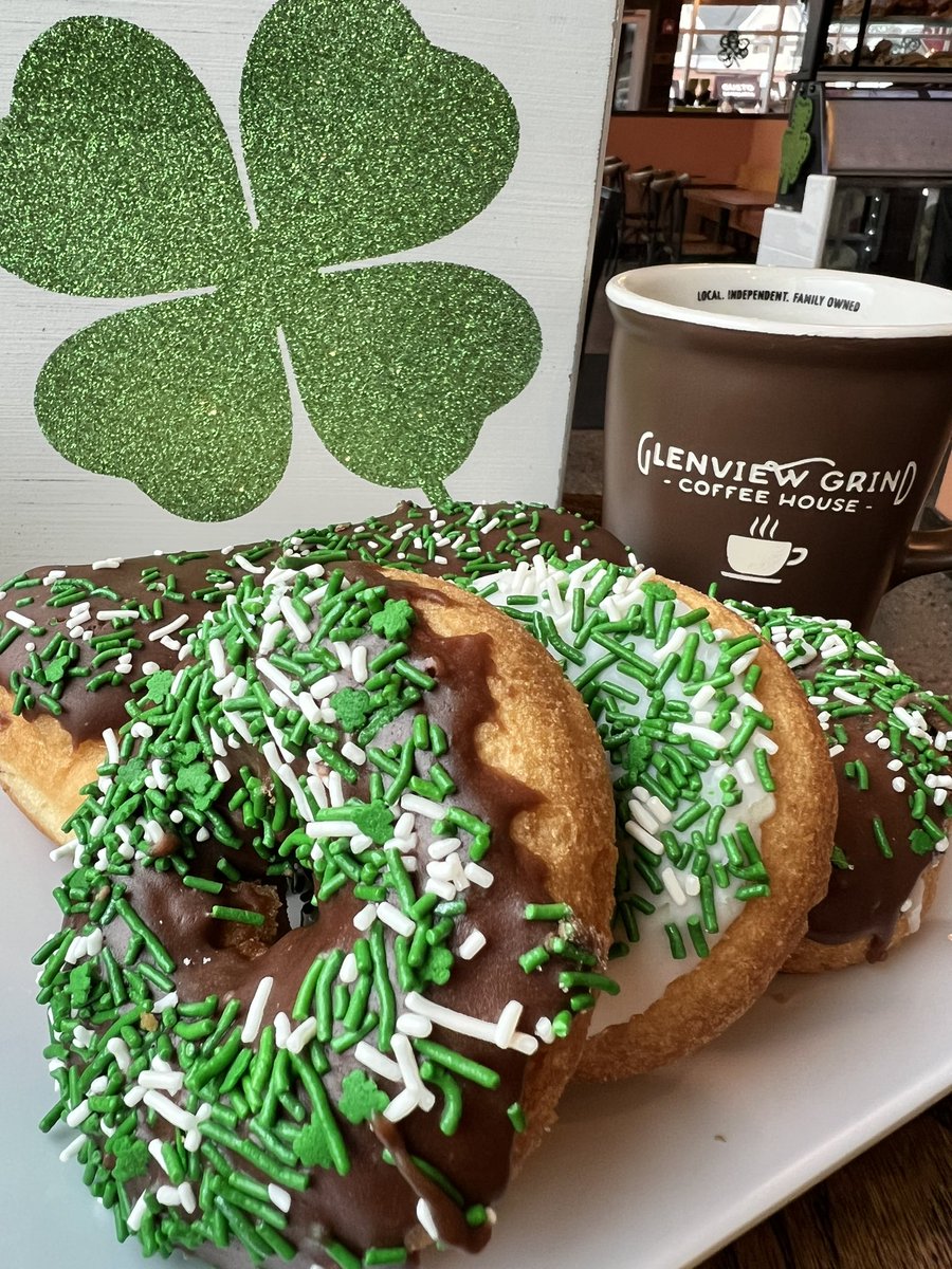 Start your St. Paddy’s weekend celebration off right! ☘️#stpaddys #parade #donuts #glenviewgrind