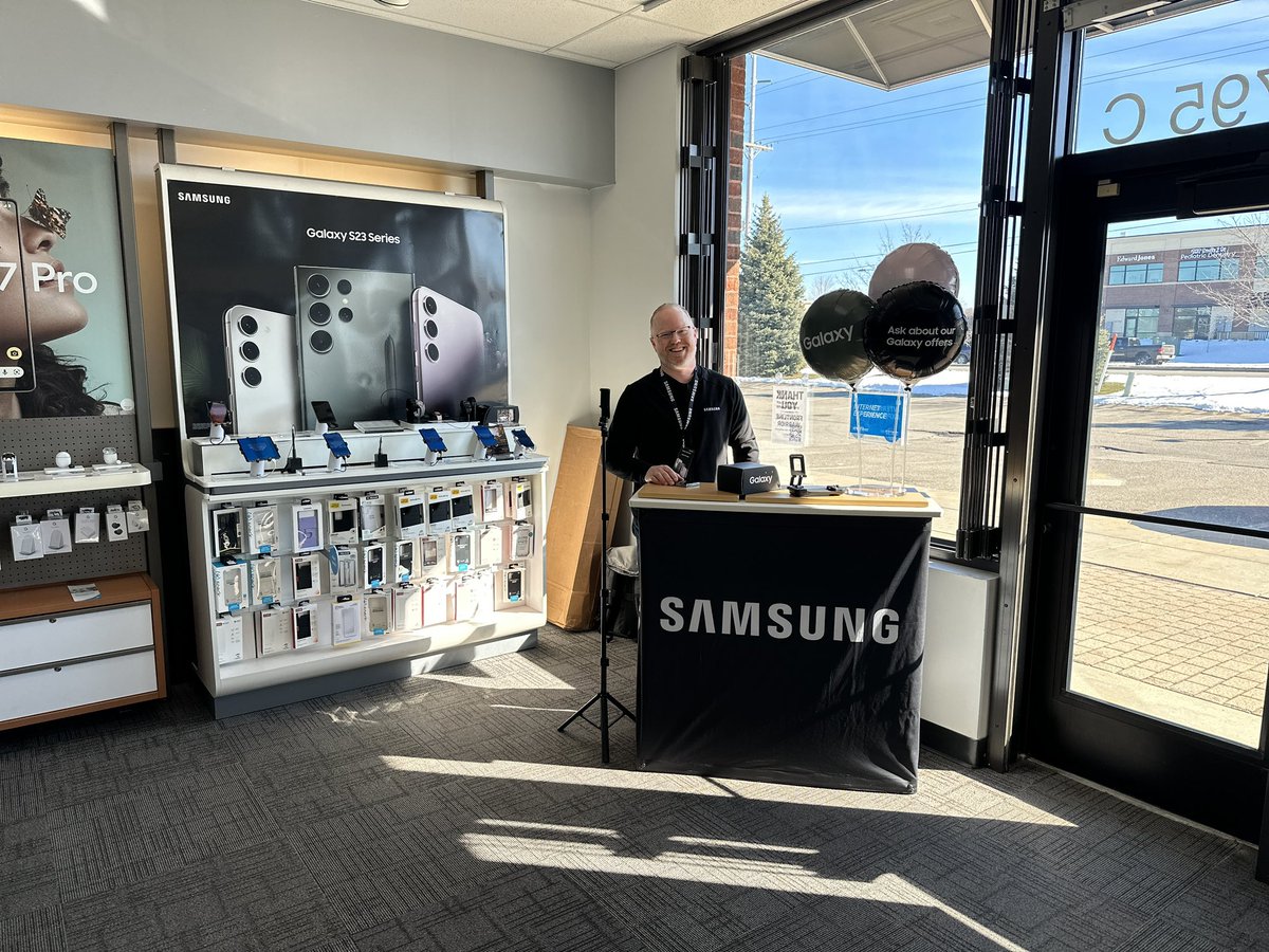 PaulHollamon's tweet photo. staring our Firsnet event!!! Thanks to Justin from Samsung for the support https://t.co/VuQM0BaGxY