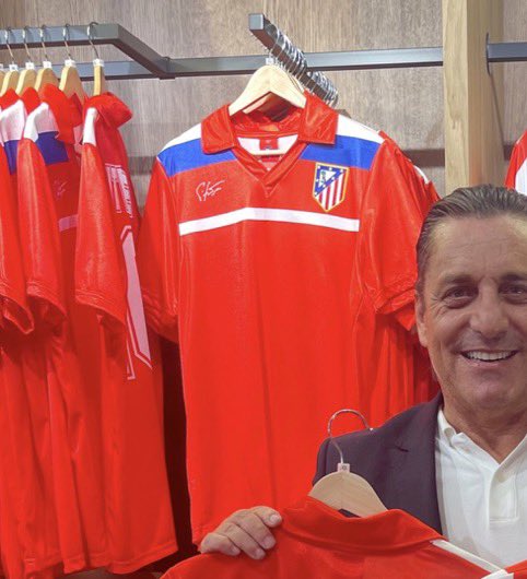 ¡EMPIEZA EL SORTEO! 

Si queréis ganar la camiseta homenaje a Paulo Futre debéis:

- Seguirme en mi cuenta de Twitter (<a href="/pascualruizar/">Pascual Ruiz Arnal</a>) 

- Dar RT a este tuit 

Anunciaré el ganador tras el partido vs Valencia del próximo sábado (18/03). Indispensable cumplir ambas condiciones