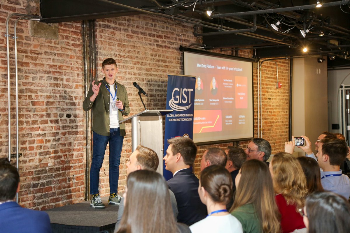 yarotsyhanenko's tweet photo. It's me showing how small an average U.S restaurant’s profit margin is. According to the different reports, just 3-5%. 

Thanks for such a great opportunity to the U.S. Department of State to showcase the Dots Platform and our solution. https://t.co/osSqc3Je7Q