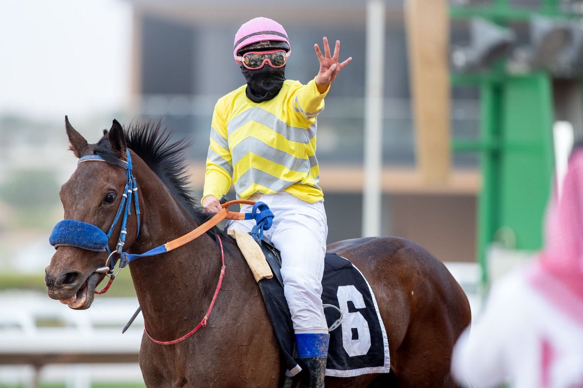 Congrats to Amal bint Faisal, she has become the first licensed Saudi Arabian female to compete as a jockey under rules in 🇸🇦 with her first ride resulting in a fourth-placed finish aboard Saanehah at King Abdulaziz Racecourse @JCSA_Racing in Riyadh on Friday March 10th
