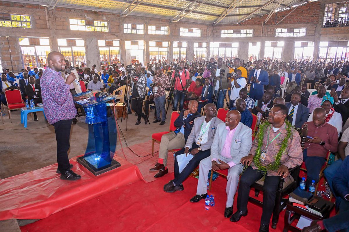kipmurkomen's tweet photo. Today I joined the National Assembly Speaker Moses Masika Wetang'ula and Nandi leaders led by Gov. Stephen Sang at Kiboswa SDA Church, Lelmokwo Ngechek ward in Chesumei Constituency for a service and a special offering towards the completion of the church sunctuary. https://t.co/ba4jPypfQr