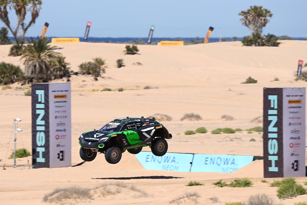 kevinhansen71's tweet image. There’s no better feeling than winning!

A great day and I’m so happy to take my first Extreme E victory with Veloce Racing. 

We will try to do it all again tomorrow! 

#vivaveloce #livefast #givesyouwings #extremee