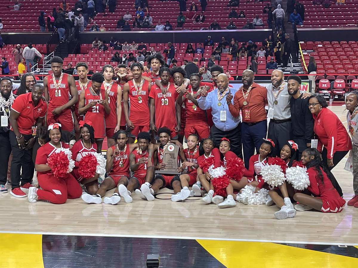 Redstormfb's tweet photo. State Champs!!!!!! Congrats Fellas!!!🔴⚪️🔴⚪️ https://t.co/ddZPpK38AY