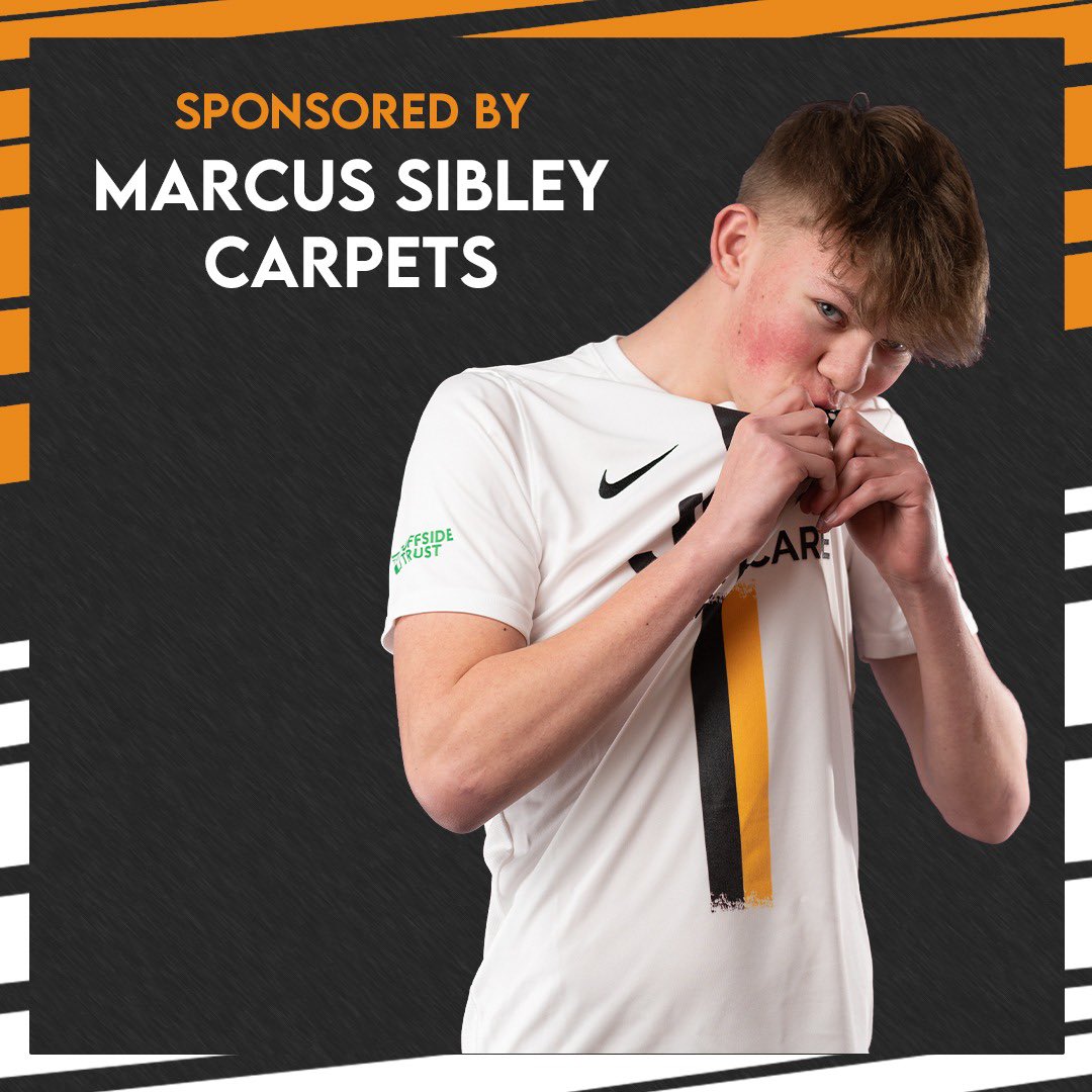 GOALLL  3-1 to DESA - Charlie Moore with a poachers finish.