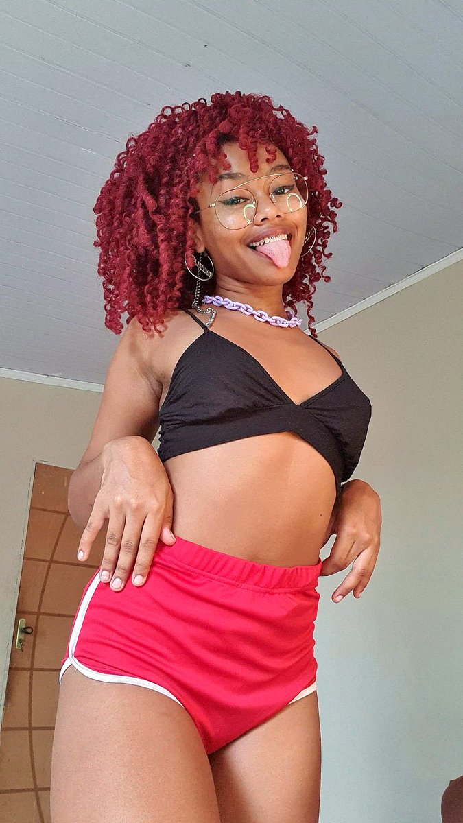 Vitoriasmith_'s tweet photo. Qual tamanho de short vc prefere? 1 2 ou 3
#vitoriasmith https://t.co/OLjY6ncGjV