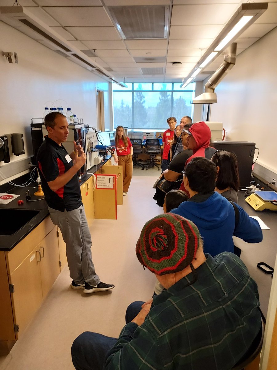 #stanscienceday <a href="/stan_state/">Stanislaus State</a> <a href="/ScienceInOurCo1/">STEM Ambassadors of CSU Stanislaus</a> #ChemistryCommService