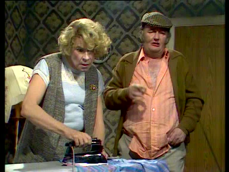 Show 5.  Ooh, Ivor Salter from The Time Museum.

Saturday 14th November 1981, 8.40pm

#StanleyBaxter