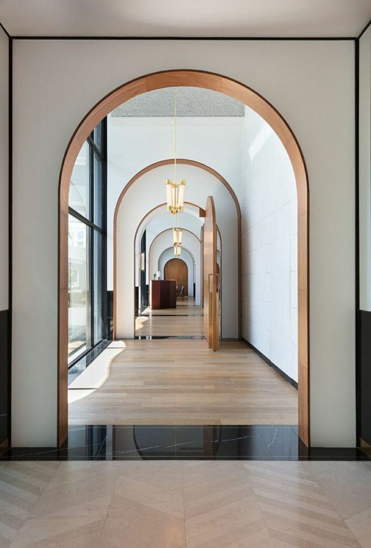 aknanarch_'s tweet photo. من جماليات #التصميم_الداخلي إضافة حلوق عند فتحات الممرات و مداخل لإعطاء فصل معنوى بين المكانين 

تكون الحلوق خشبية او معدنية او دهان بلون مختلف .

#مراجعة_تصاميم_المتابعين 
#مراجعة_مخططات_المتابعين https://t.co/cvNhWz6ppJ