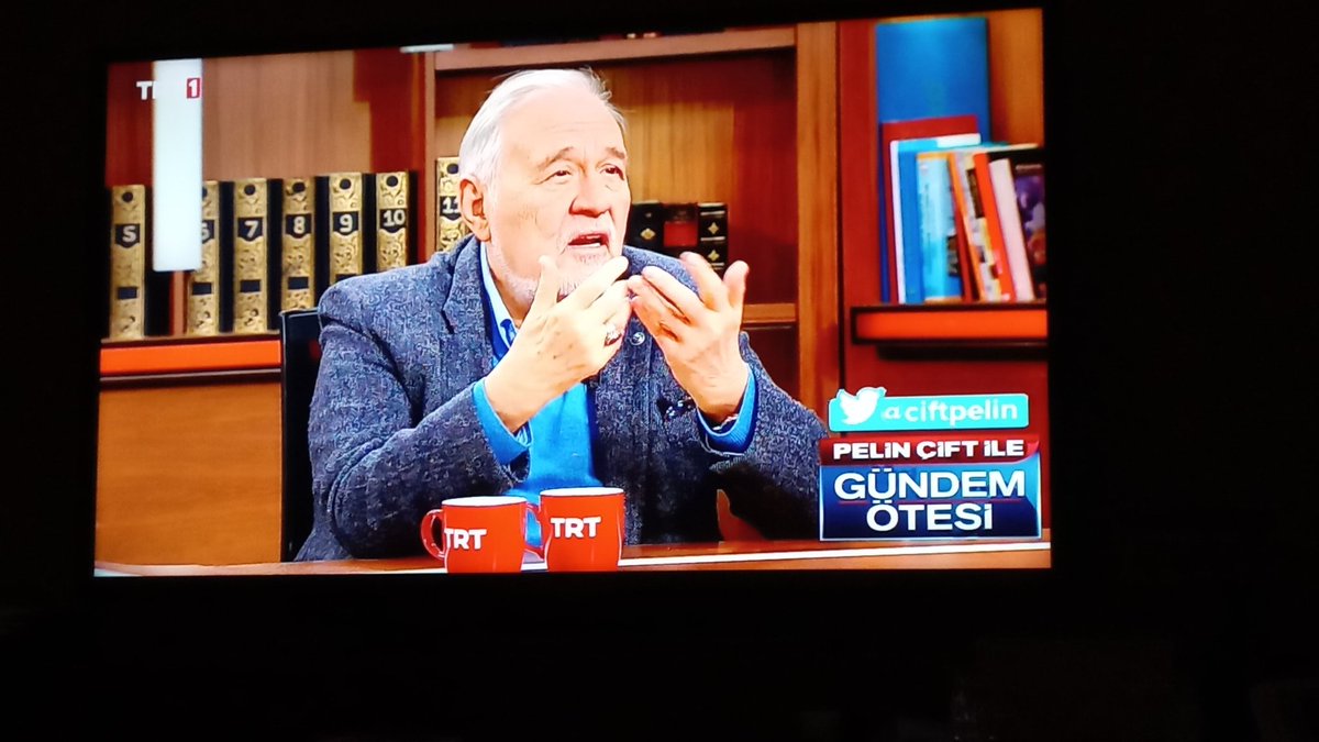 Sosyal Bilgiler Öğretmeni olarak bu bölümde İlber hocamı izlemek benim için zevk olacak <a href="/ciftpelin/">Pelin Çift</a> #GündemÖtesi