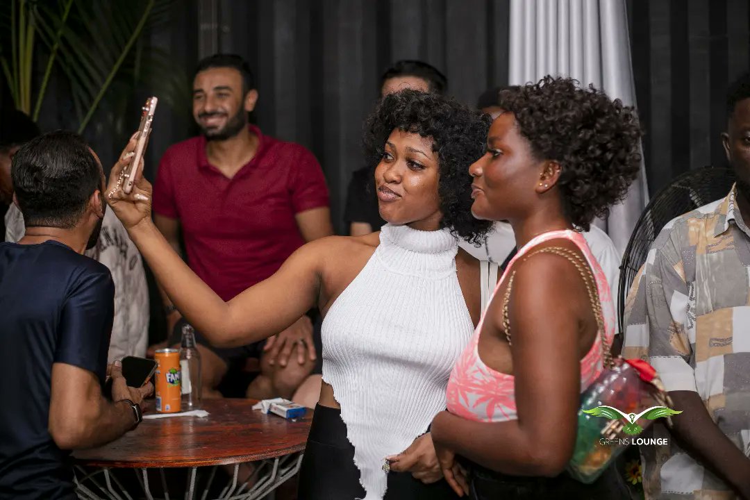 greens_Lounge's tweet photo. The blurry memories at night are the most unforgettable ones.

#temaisgreen #ghana #nightlife #cocktails #drink https://t.co/4NkP74DNdb