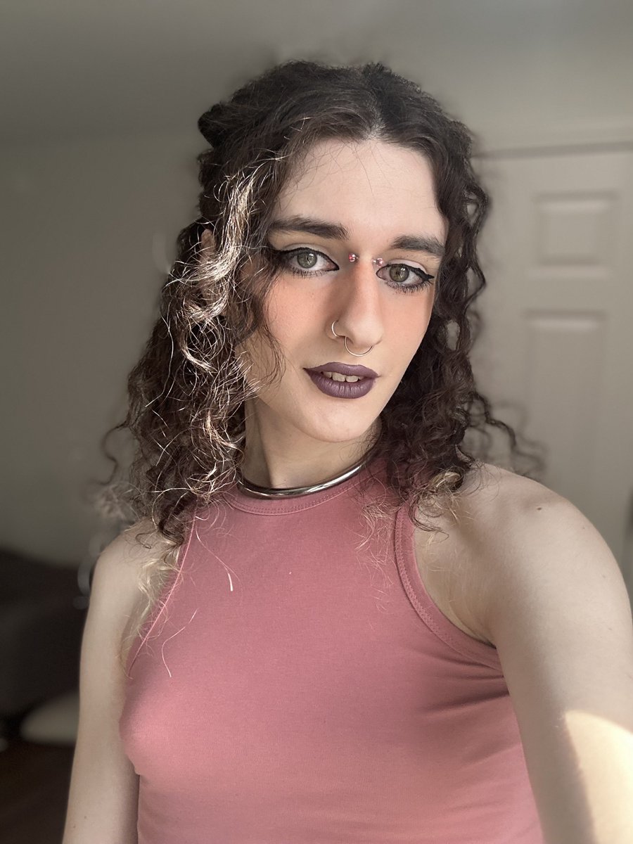Clementine 🍊 On Twitter Happy Saturday Have You Told A Trans Girl She S Pretty Yet Today