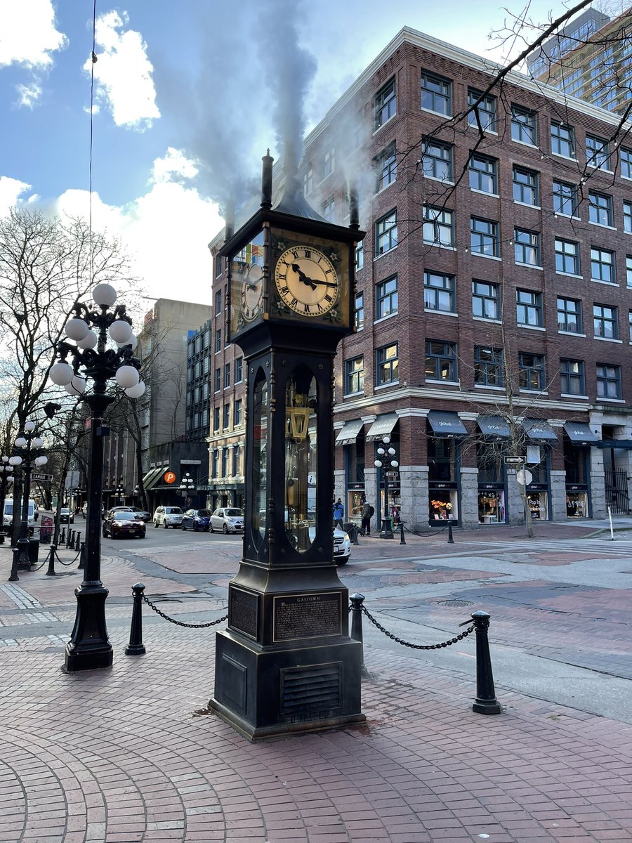 elementsoftravl's tweet photo. #Gastown Steam Clock giving me those #HarryPotter feels. 

📸 Vancouver, Canada 

@MyVancouver @ExploreCanada https://t.co/yf0lXDPxKM