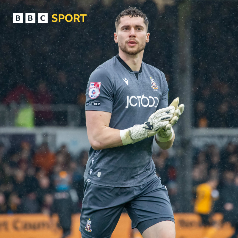 BBCSport's tweet photo. Where do you draw the line on this one? 🤔

Bradford City keeper Harry Lewis was given the benefit of the doubt by the referee when he handled the ball outside the box due to being confused by rugby markings at Newport's Rodney Parade! 🏉

More ⬇️

#BBCFootball