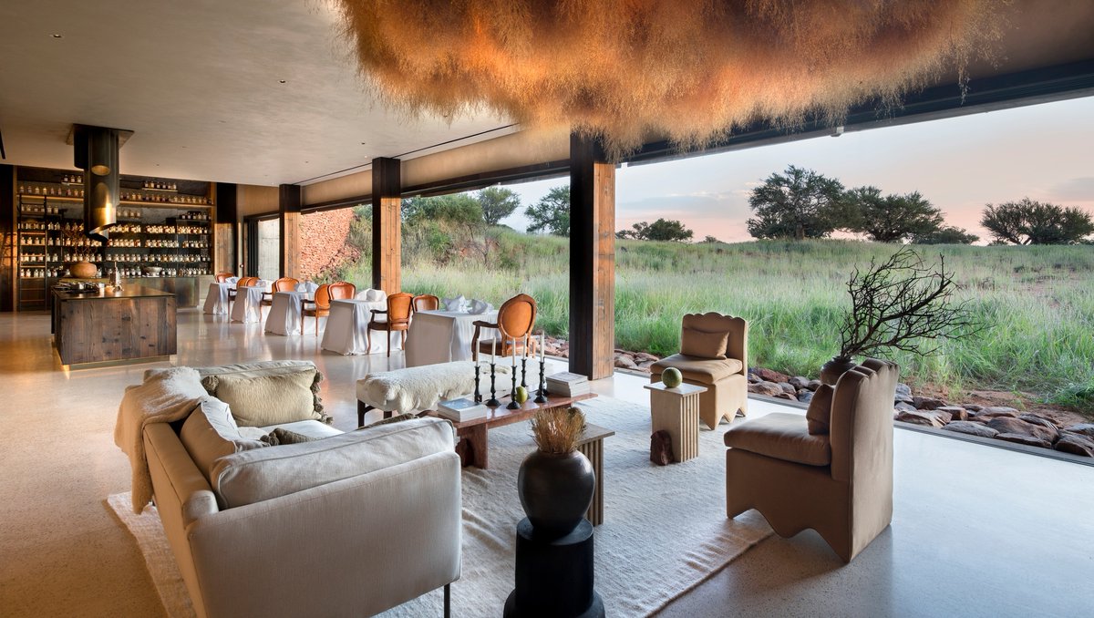 Tswalu's tweet photo. Carved out of the ochre earth, the dining room of Restaurant Klein JAN merges seamlessly with the Kalahariโs arid savannah when the glass walls are pushed away - immersed in nature!
#finedining #privatedining #KleinJAN #RestaurantKleinJAN https://t.co/TcLyEj5v4f