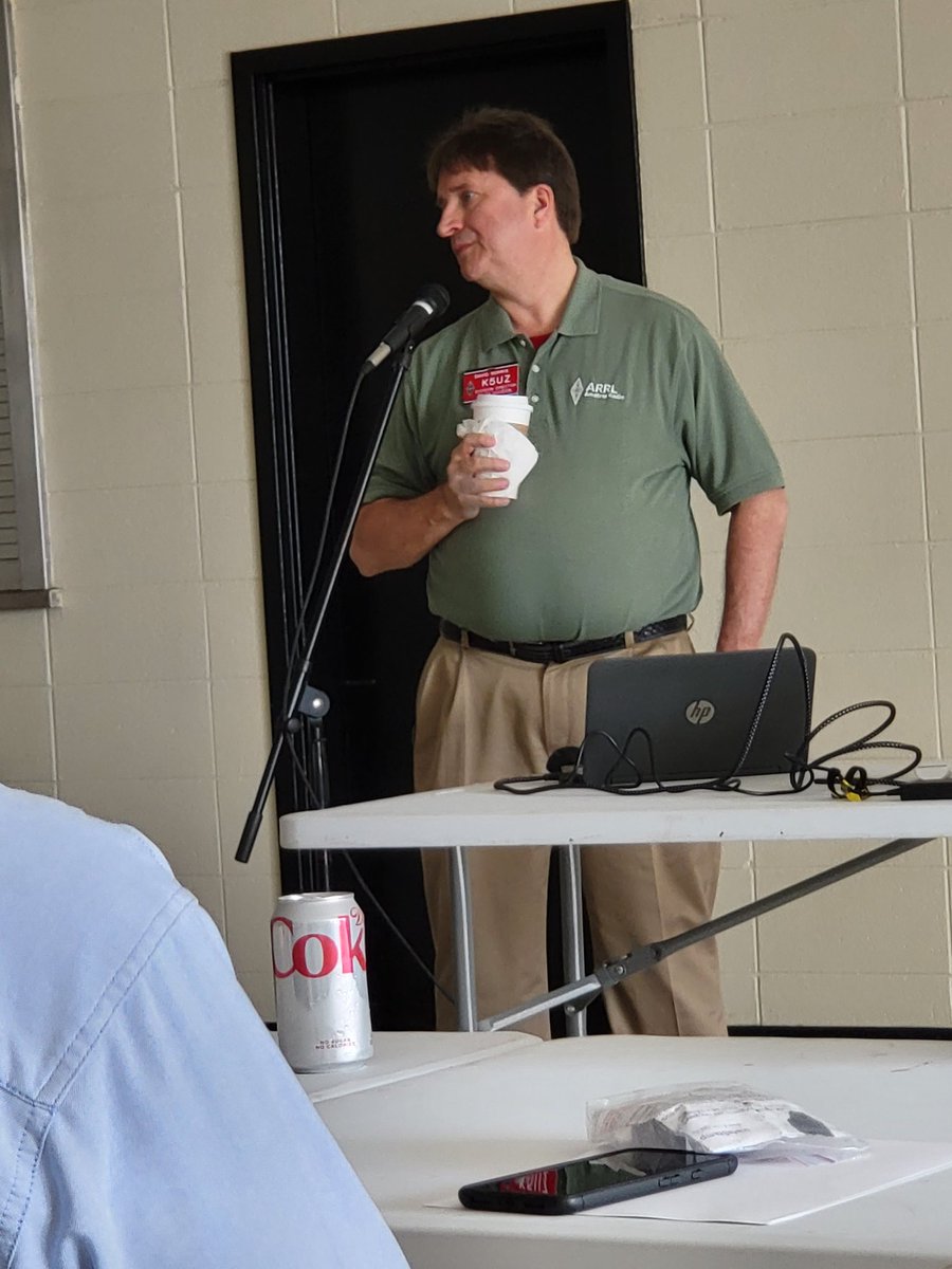 ARRLLASection's tweet image. K5UZ addresses forum attendees regarding the ARRL at the Rayne Hamfest.